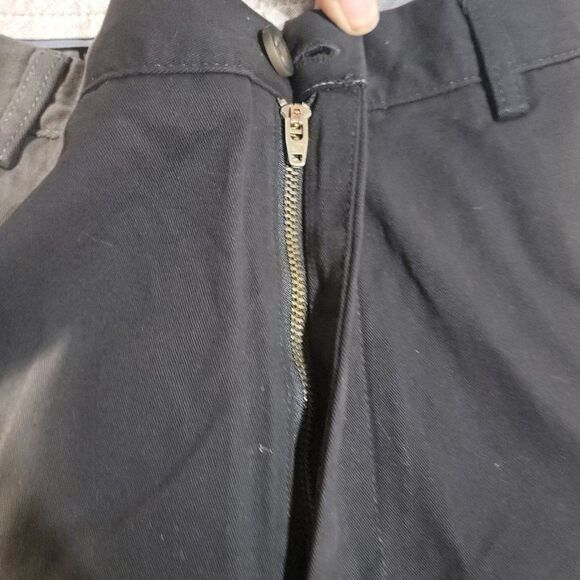 Amazon Essentials Mens Black Slash Pocket Flat Front Classic Chino Shorts Sz 40 - Picture 5 of 9